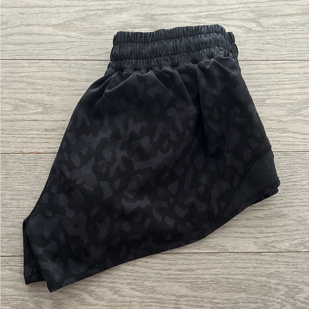 Lulu lemon hotty hot shorts